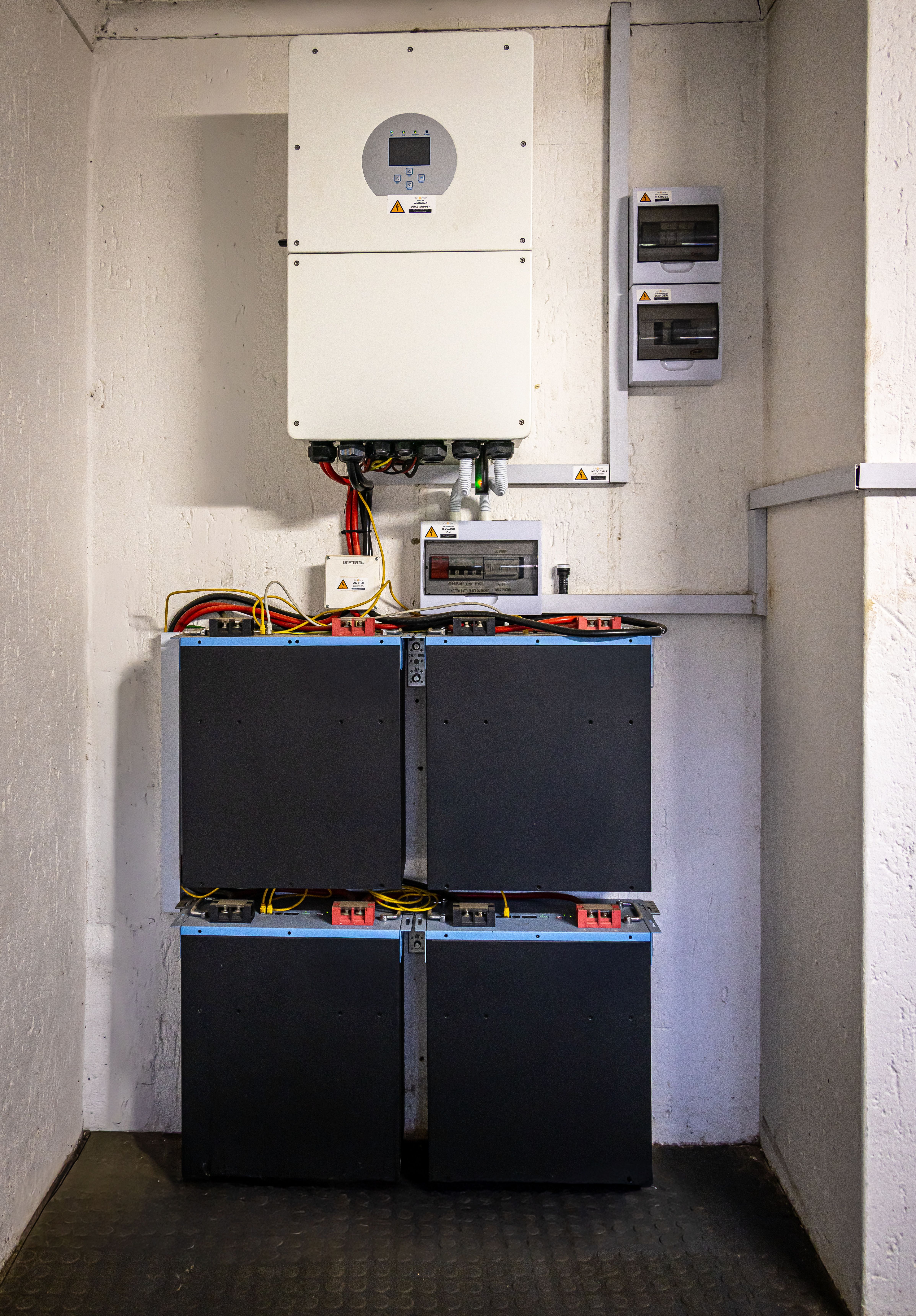 Electrical panel upgrade from 100A to 200A service